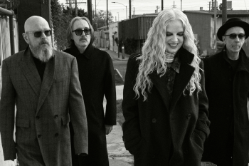 Frontier Touring Australia & New Zealand